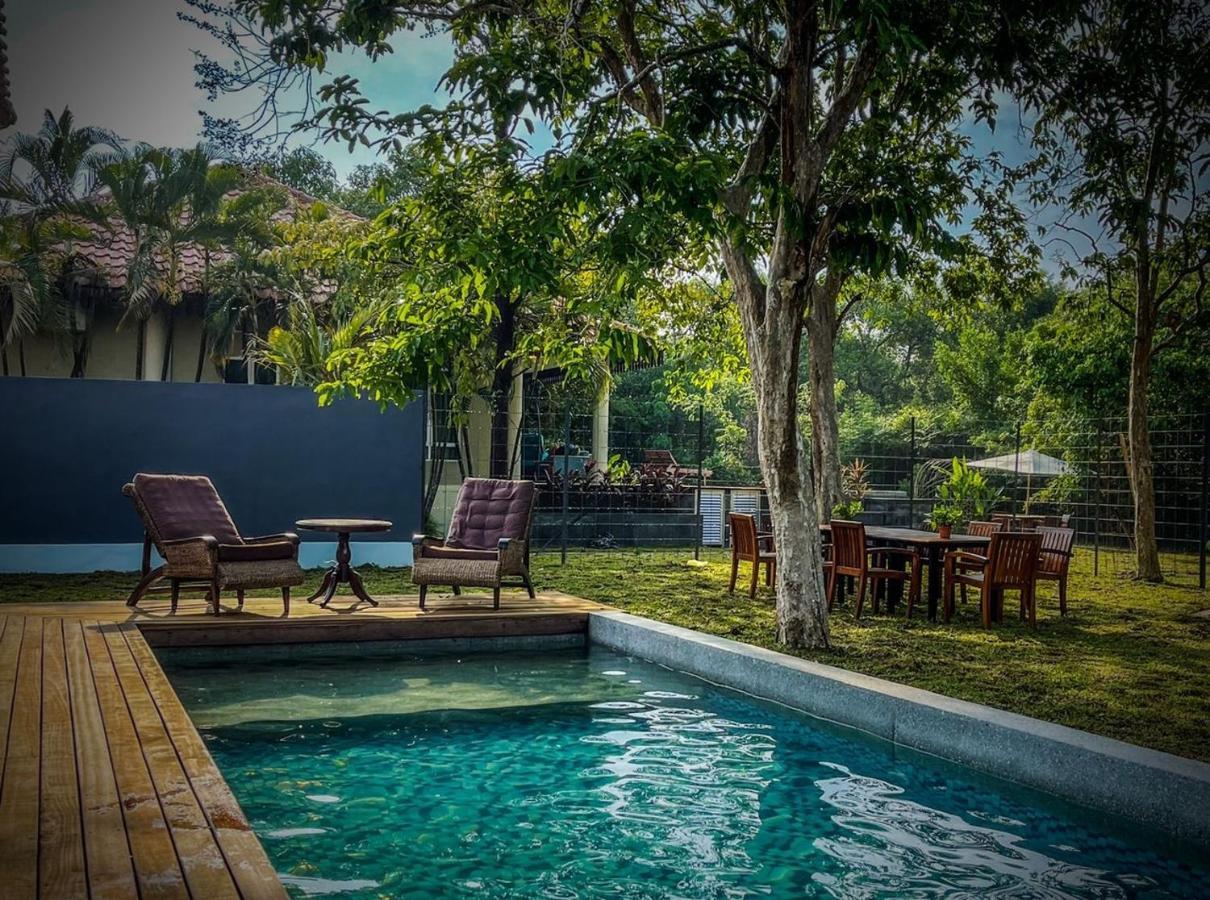 Royale Riviera Resort Private Pool Villas Pantai Cenang  Exteriör bild