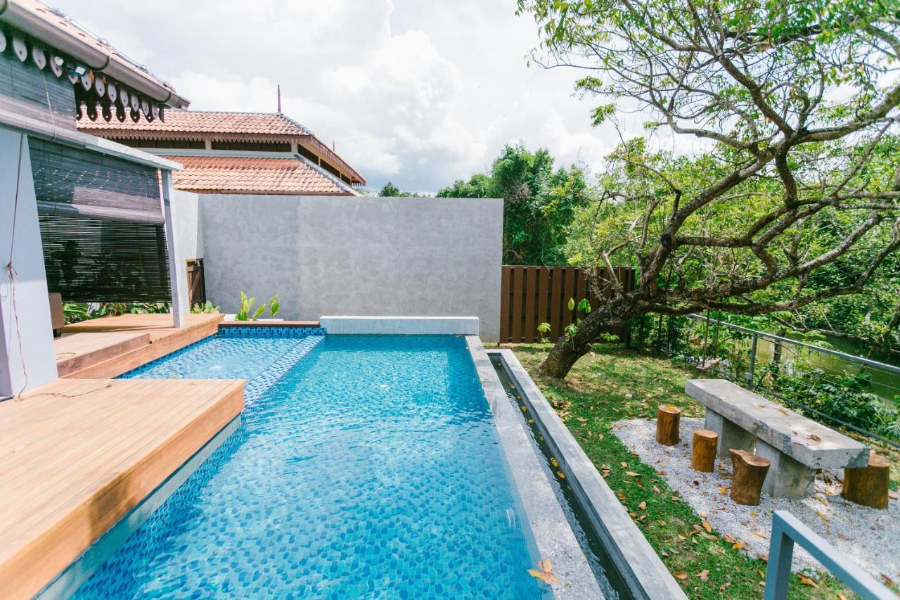 Royale Riviera Resort Private Pool Villas Pantai Cenang  Exteriör bild