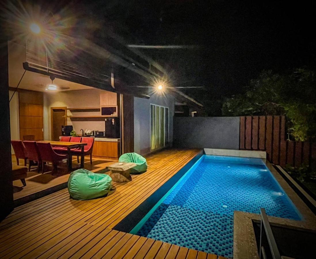 Royale Riviera Resort Private Pool Villas Pantai Cenang  Exteriör bild